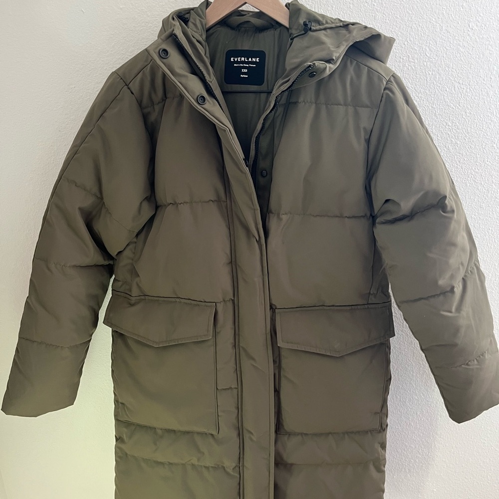 Everlane Khaki Hooded Puffer Jacket NWOT